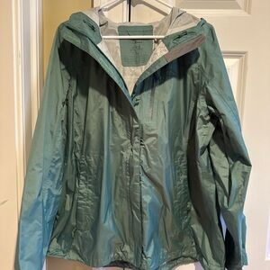 L.L.Bean Hooded Rain Jacket Windbreaker XL